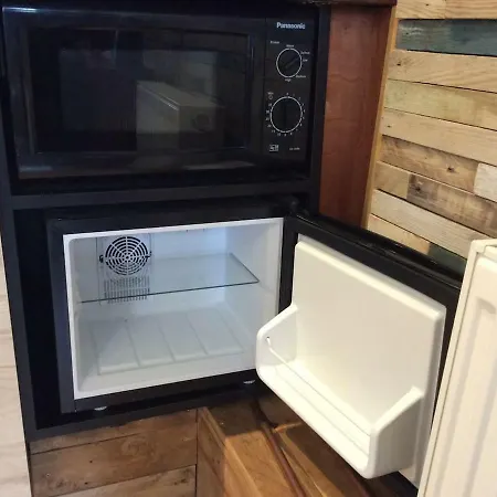 The Hideaway - A Charming, Unique Retreat In Long Ashton, Bristol