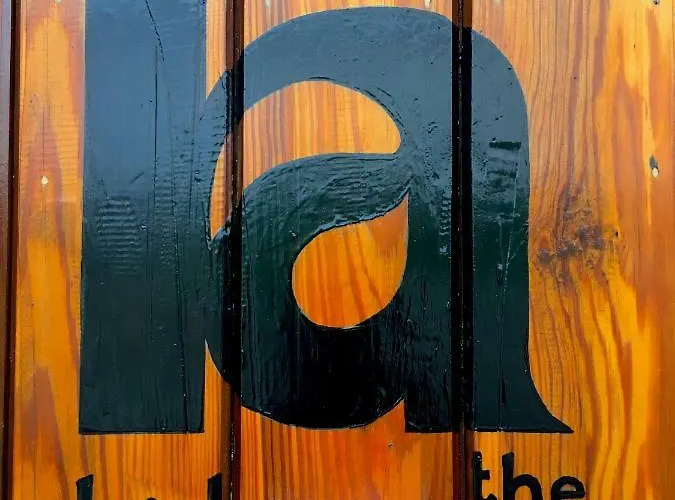 The Hideaway - A Charming, Unique Retreat In Long Ashton, Bristol